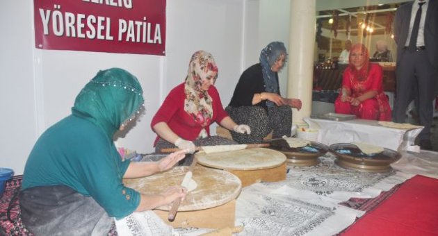 Elazığ'lılar Feshanede gövde gösterisi yapıyor