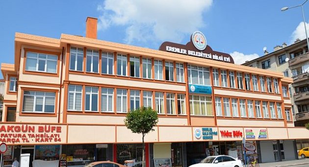 Erenler Bilgi Evine Yoğun İlgi