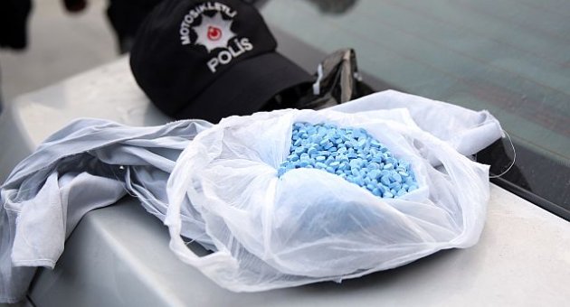 Esenler'de Uyuşturucu Operasyonunda 4 Kişi Göz Altına Alındı.