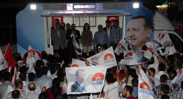 Esenyurt'ta Seçim Sonuçları Coşkuyla Kutlandı