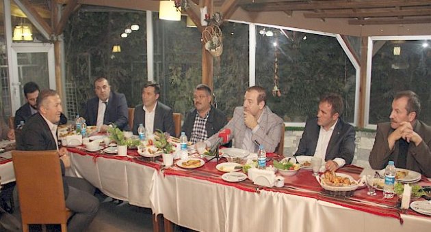 Esof Yemekli Toplantıda Bir Araya Geldi