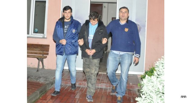 Gurbette Kapkaç Yaptı, Polisin Kucağına Düştü