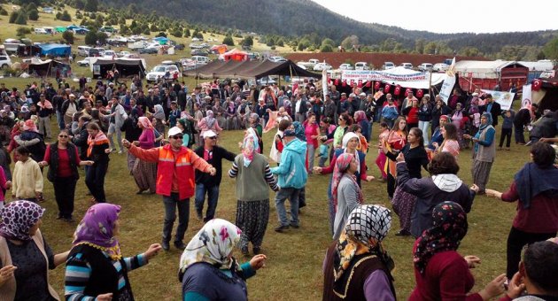 HONAMLI YÖRÜKLERİ 16. SİNDEL YAYLASI YÖRÜK ŞÖLENİNİ YAPTI.