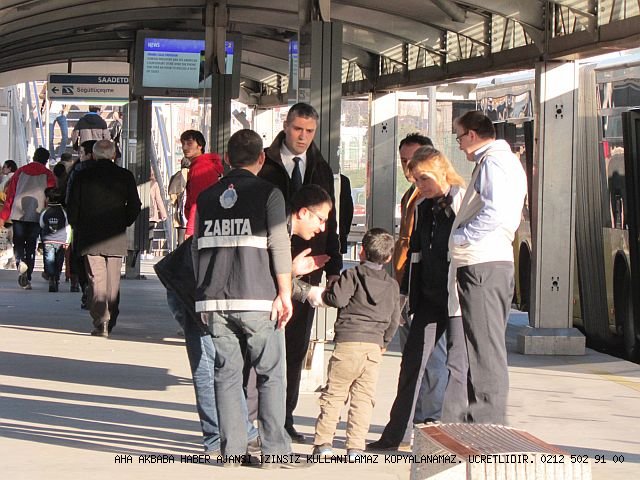 İBB ZABITA SURİYELİ ÇOCUKLARI SOKAKLARDAN KURTARDI