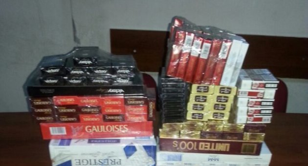 Kaçak Sigara Satıcılarına Polis Aman Vermiyor