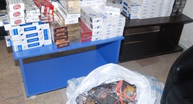 Kaçak Sigara Ve Korsan Cd Satıcılarına Polisten Büyük Darbe