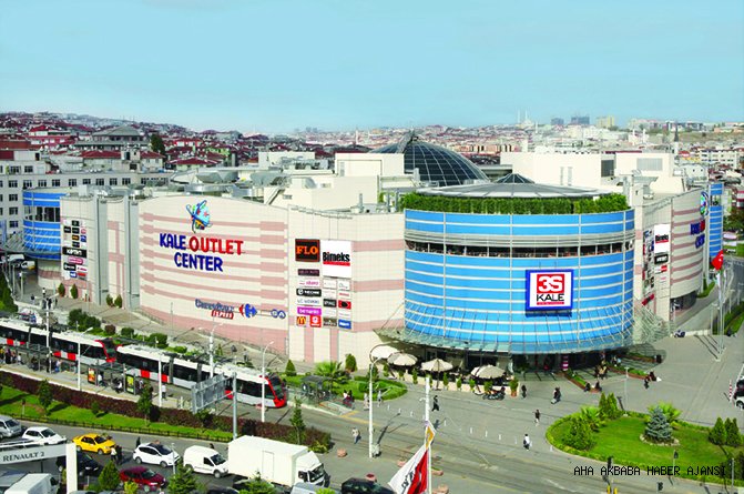 Kale Outlet Center Özgecan için karartma yapacak