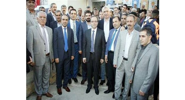 Mehmet Karakaş Güven Tazeledi