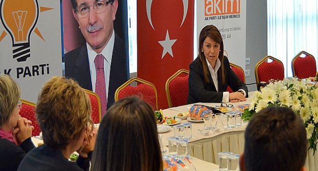 Öznur ÇALIK;