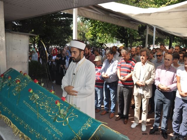 Reyhan Adalı son yolculuğuna göz yaşları ile uğurlandı