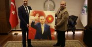 CUMHURBAŞKANI ERDOĞAN'IN TABLOSU HEDİYE EDİLDİ