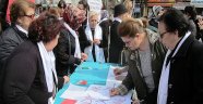 Edrremit’te “Kadına Şiddete Hayır” İmza Kampanyası