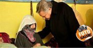 Vali Kahraman 100 Yaşındaki Şehit Annesini Ziyaret Etti