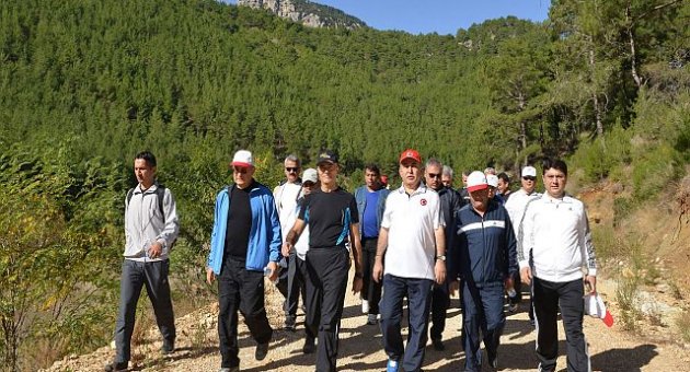 Vali Mustafa Büyük; “Kapıkaya Kanyonu, Doğa Yürüyüşlerinin Parlayan Yıldızı Olmalı